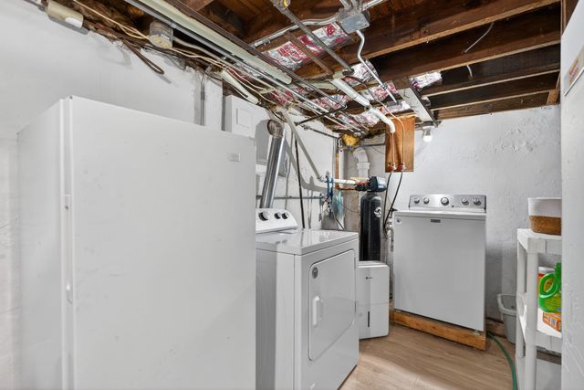 525 W HURLBUT Avenue, Belvidere, IL 61008