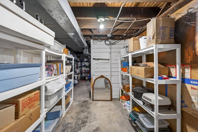 525 W HURLBUT Avenue, Belvidere, IL 61008