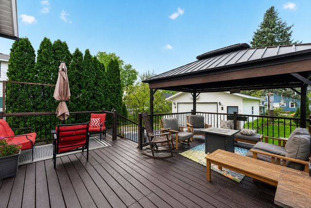 525 W HURLBUT Avenue, Belvidere, IL 61008