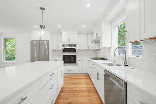 7B Lakeshore Dr, Georgetown, MA 01833