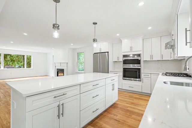 7B Lakeshore Dr, Georgetown, MA 01833