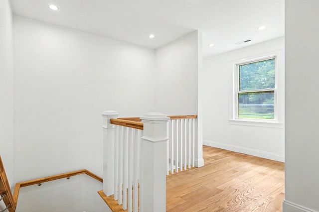 7B Lakeshore Dr, Georgetown, MA 01833