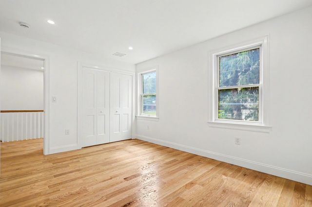 7B Lakeshore Dr, Georgetown, MA 01833