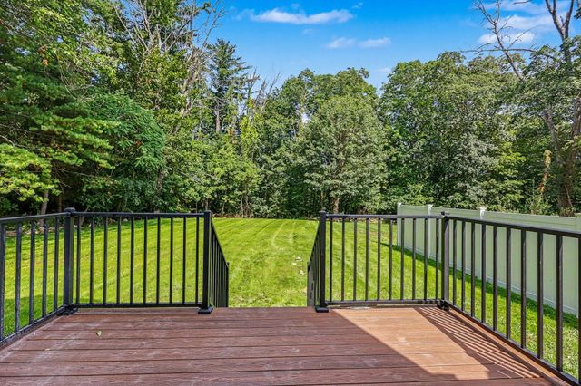 7B Lakeshore Dr, Georgetown, MA 01833