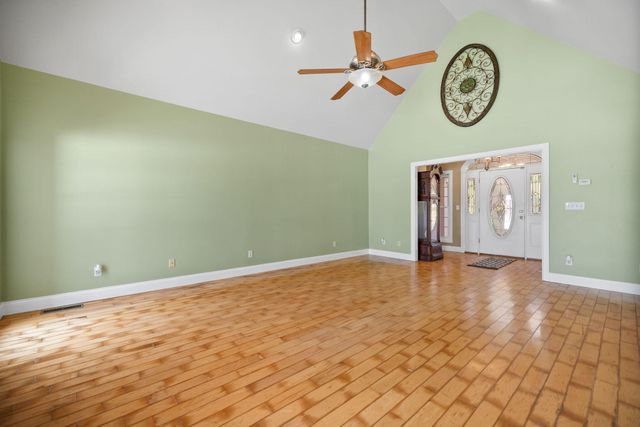 55 Candi Brook Lane, Corbin, KY 40701