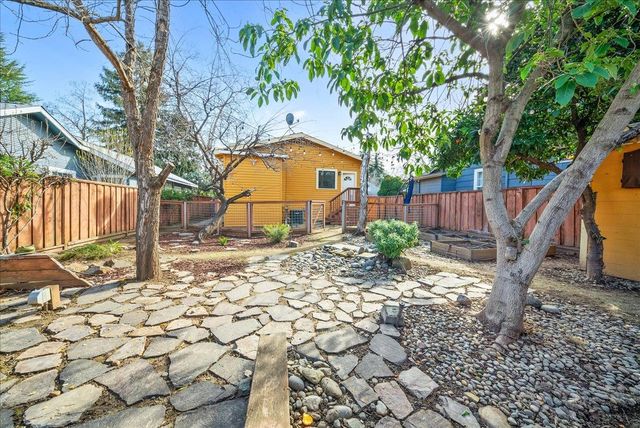 2500 41st St, Sacramento, CA 95817