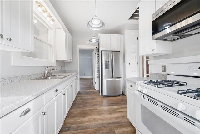 2500 41st St, Sacramento, CA 95817