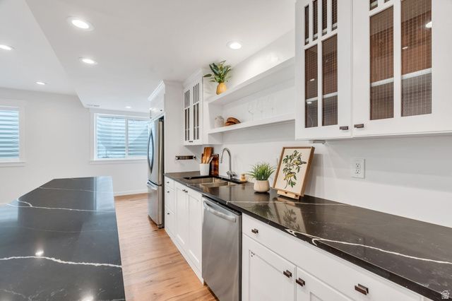 6386 W ARRANMORE DR, South Jordan, UT 84009