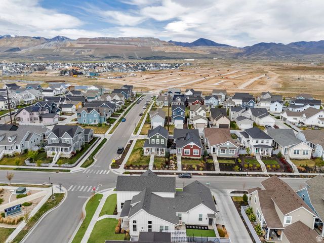 6386 W ARRANMORE DR, South Jordan, UT 84009