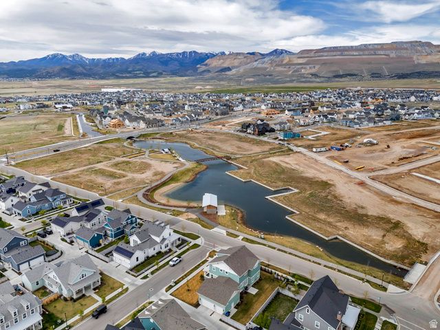 6386 W ARRANMORE DR, South Jordan, UT 84009