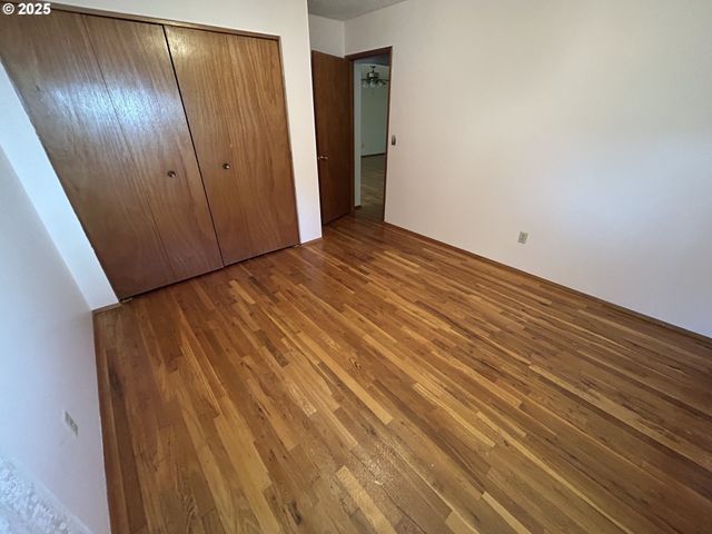 2301 OREGON Ct, Woodburn, OR 97071