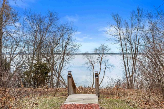 W3247 Yellow Banks Trail, Nekoosa, WI 54457