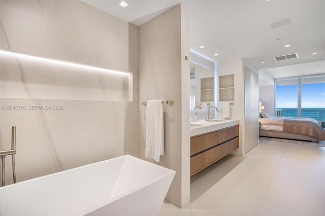 3801 Collins Avenue 1503, Miami Beach, FL 33140