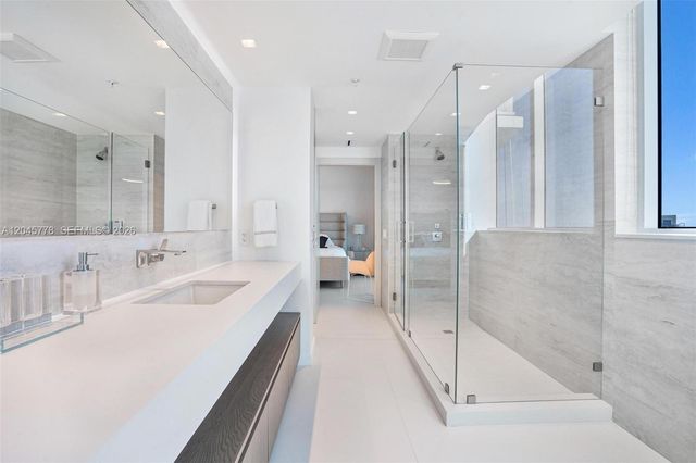 3801 Collins Avenue 1503, Miami Beach, FL 33140