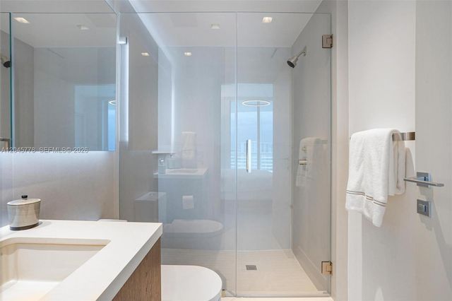3801 Collins Avenue 1503, Miami Beach, FL 33140