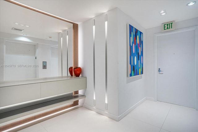 3801 Collins Avenue 1503, Miami Beach, FL 33140