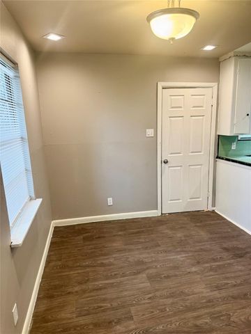 7915 Flintridge Drive, Houston, TX 77028