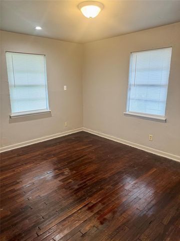 7915 Flintridge Drive, Houston, TX 77028