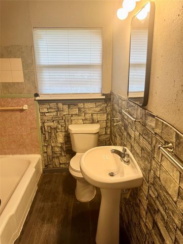 7915 Flintridge Drive, Houston, TX 77028
