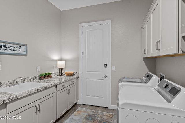 4255 BLACKSMITH Way, Wickenburg, AZ 85390