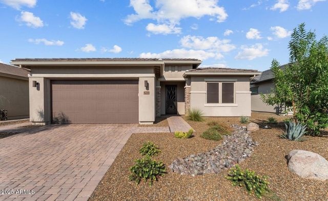 4255 BLACKSMITH Way, Wickenburg, AZ 85390