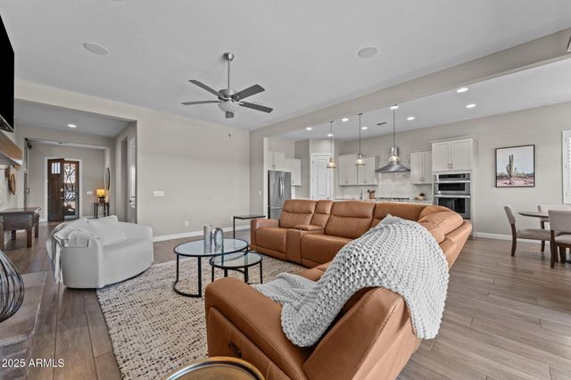 4255 BLACKSMITH Way, Wickenburg, AZ 85390