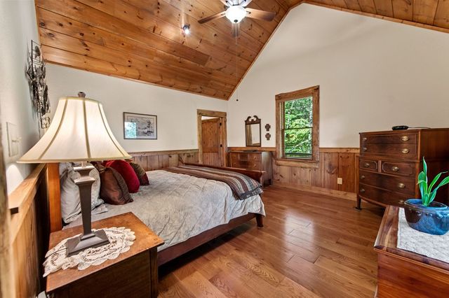 169 Walnut Mountain Road, Ellijay, GA 30540
