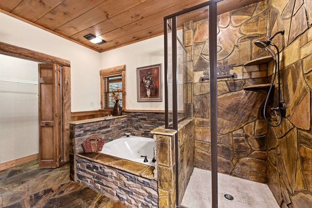 169 Walnut Mountain Road, Ellijay, GA 30540