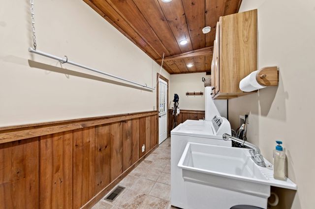 169 Walnut Mountain Road, Ellijay, GA 30540