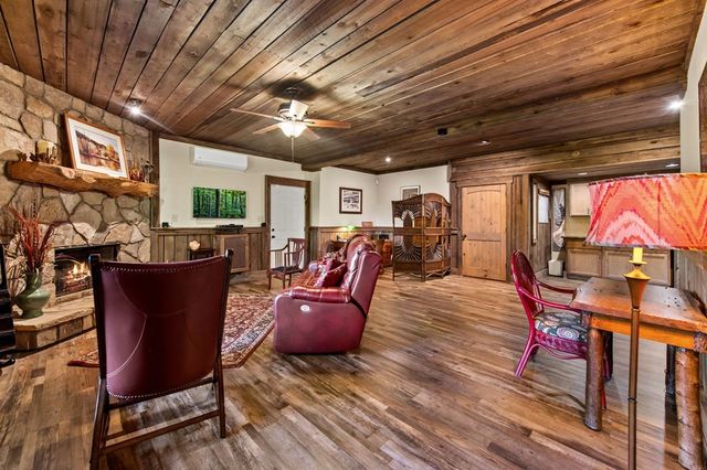 169 Walnut Mountain Road, Ellijay, GA 30540