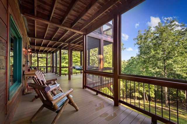 169 Walnut Mountain Road, Ellijay, GA 30540