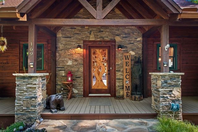 169 Walnut Mountain Road, Ellijay, GA 30540