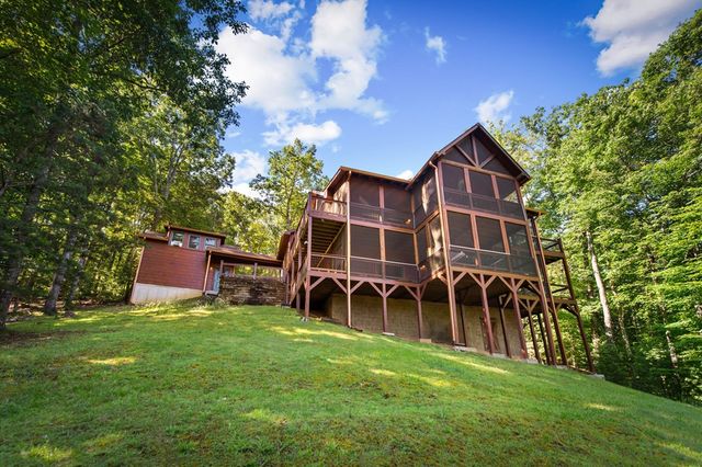 169 Walnut Mountain Road, Ellijay, GA 30540