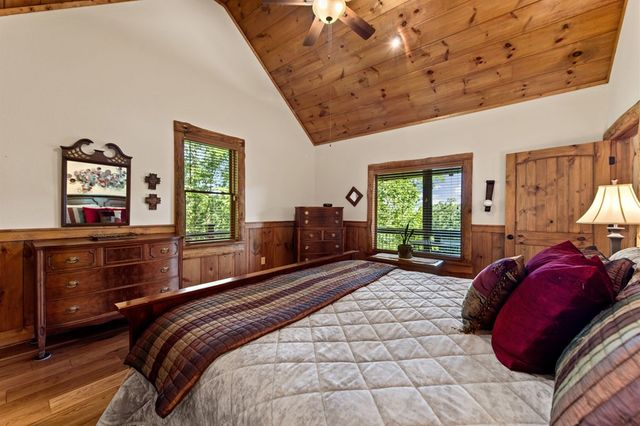 169 Walnut Mountain Road, Ellijay, GA 30540