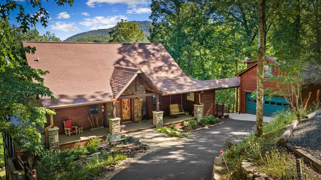 169 Walnut Mountain Road, Ellijay, GA 30540