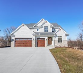 11386 W Tess Creek STREET, Franklin, WI 53132