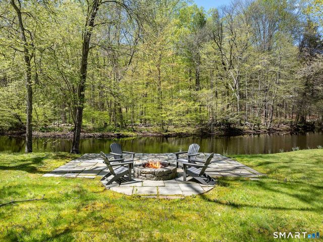 290 Lyons Plain Road, Weston, CT 06883