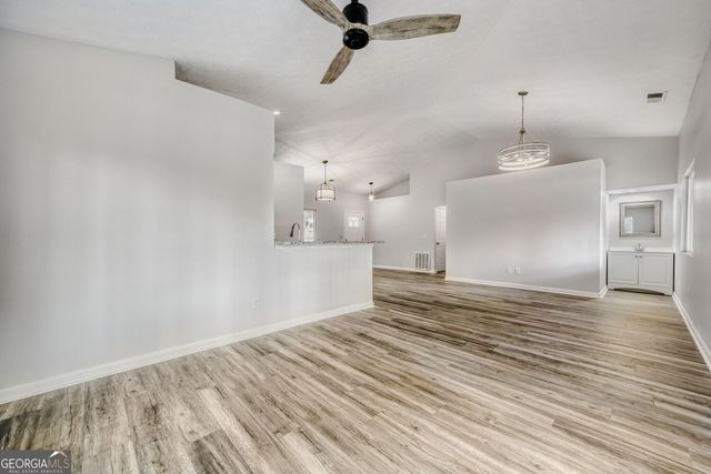 488 Plainville Drive SW, Atlanta, GA 30331