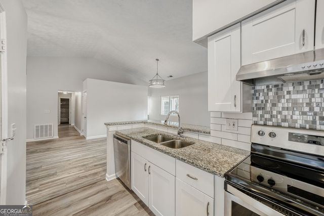 488 Plainville Drive SW, Atlanta, GA 30331