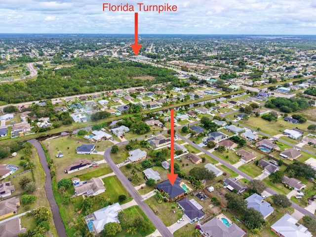 624 SW Nichols Terrace, Port St Lucie, FL 34953