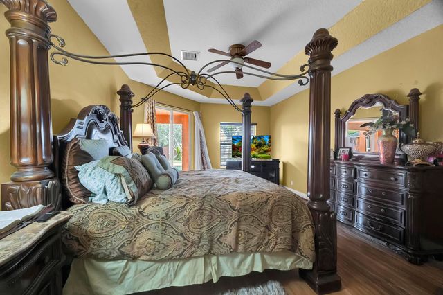 624 SW Nichols Terrace, Port St Lucie, FL 34953