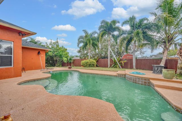 624 SW Nichols Terrace, Port St Lucie, FL 34953