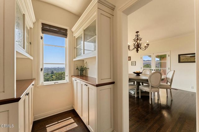 1395 Inverness Drive, Pasadena, CA 91103