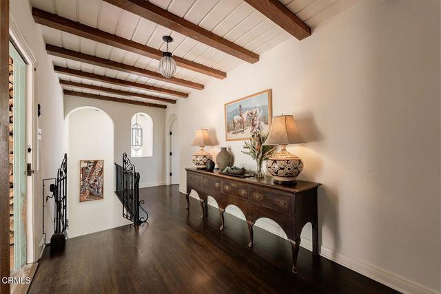 1395 Inverness Drive, Pasadena, CA 91103