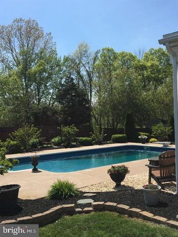 10277 LINDALE AVE, Greencastle, PA 17225