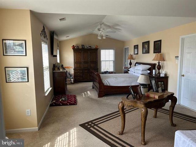10277 LINDALE AVE, Greencastle, PA 17225