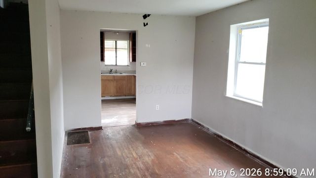 3252-3254 Sullivant Avenue, Columbus, OH 43204