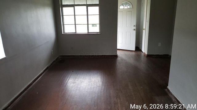 3252-3254 Sullivant Avenue, Columbus, OH 43204