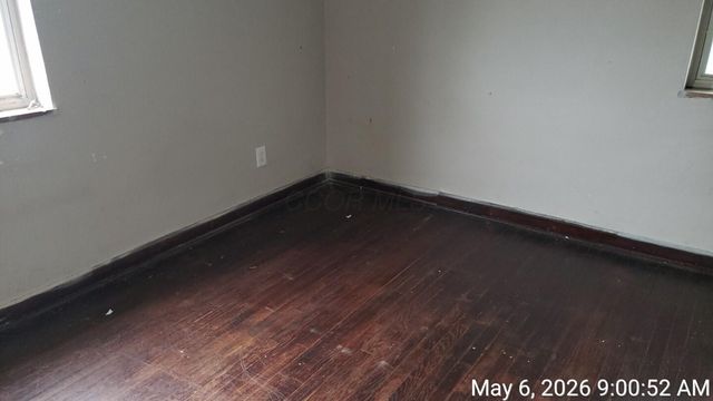 3252-3254 Sullivant Avenue, Columbus, OH 43204