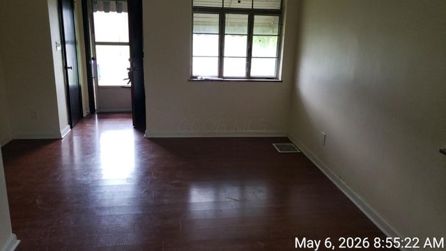 3252-3254 Sullivant Avenue, Columbus, OH 43204